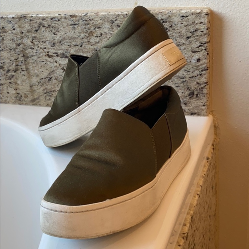 Shoes, slip on Vince sneakers